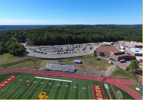 蒙特奧利弗高中3.jpg 蒙特奧利弗高中3.jpg