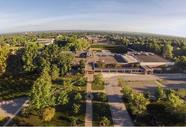 梅西赫斯特預(yù)備中學(xué).jpg 梅西赫斯特預(yù)備中學(xué).jpg