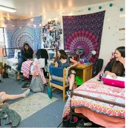 美國(guó)藝術(shù)高中4.jpg 美國(guó)藝術(shù)高中4.jpg