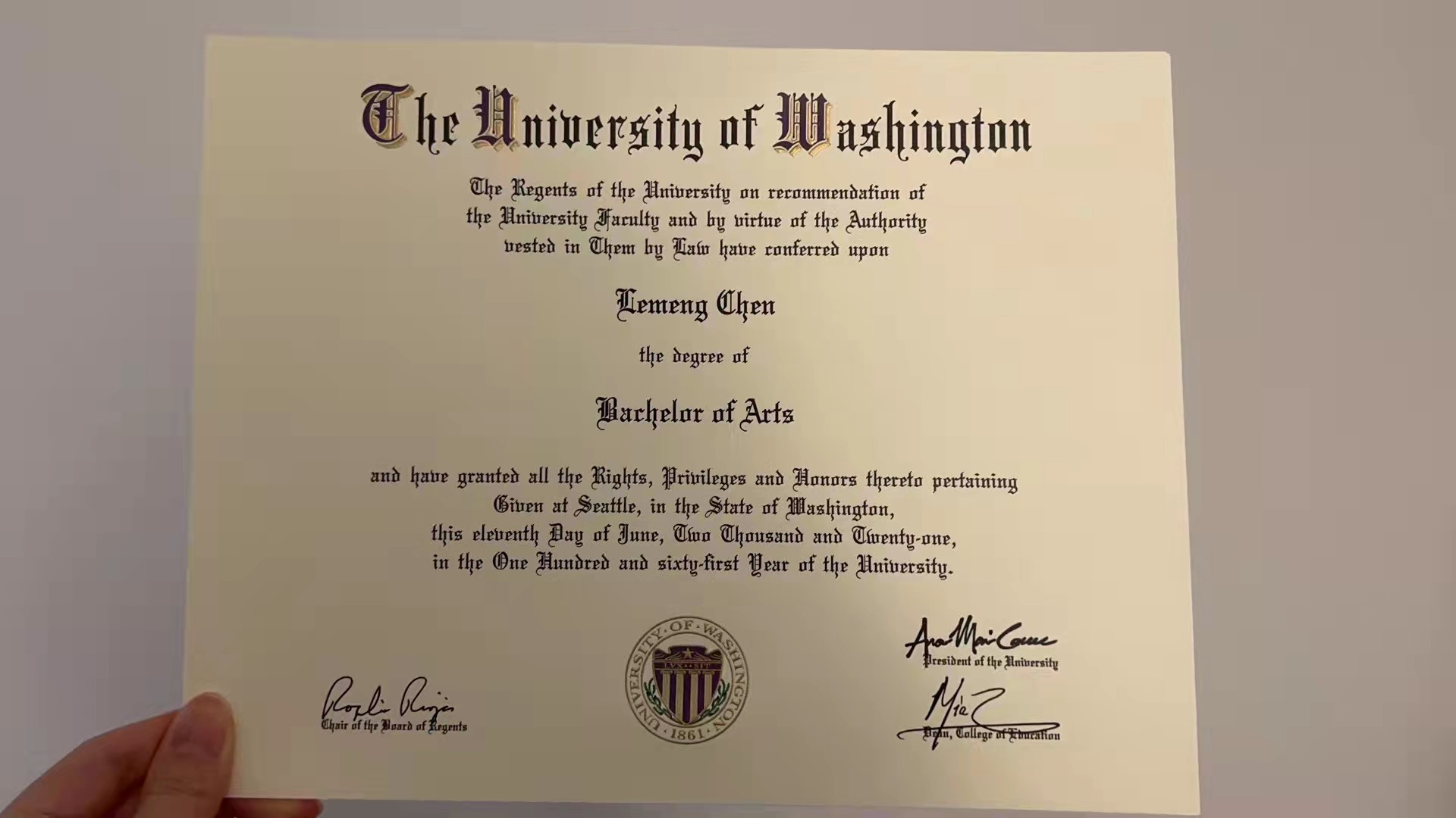 華盛頓大學(xué)畢業(yè)證書.jpg 華盛頓大學(xué)畢業(yè)證書.jpg